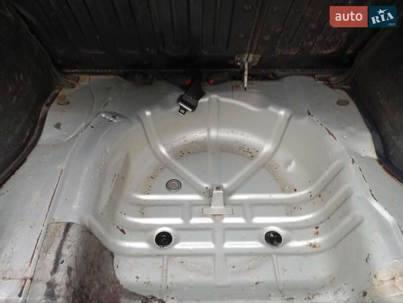 Седан Daewoo Lanos 2008 в Голобах