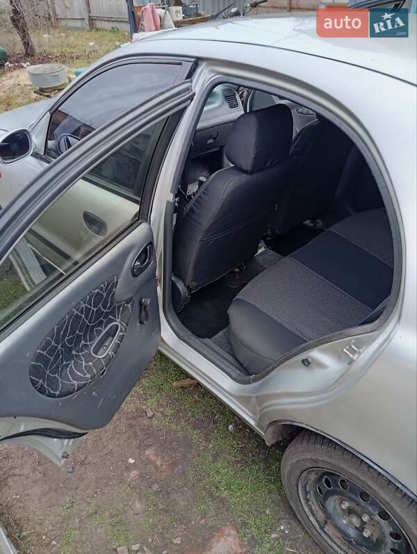 Седан Daewoo Lanos 2004 в Богодухове