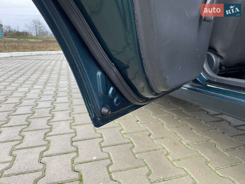 Седан Daewoo Lanos 2003 в Калиновке