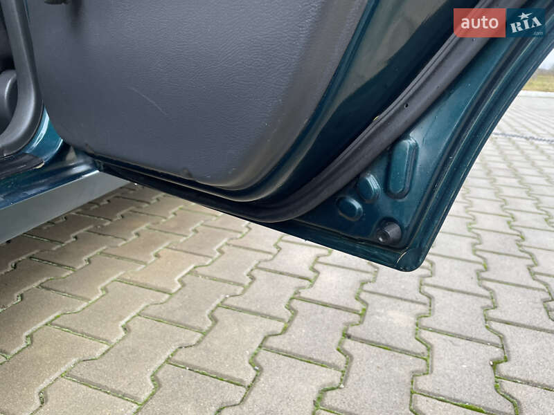 Седан Daewoo Lanos 2003 в Калиновке