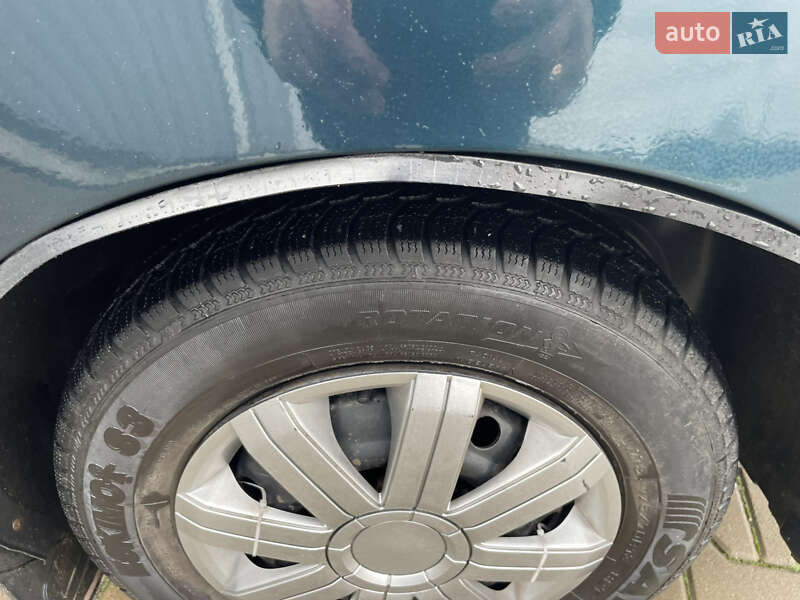 Седан Daewoo Lanos 2003 в Калиновке