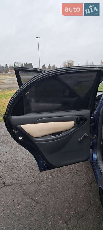 Седан Daewoo Lanos 2005 в Львове