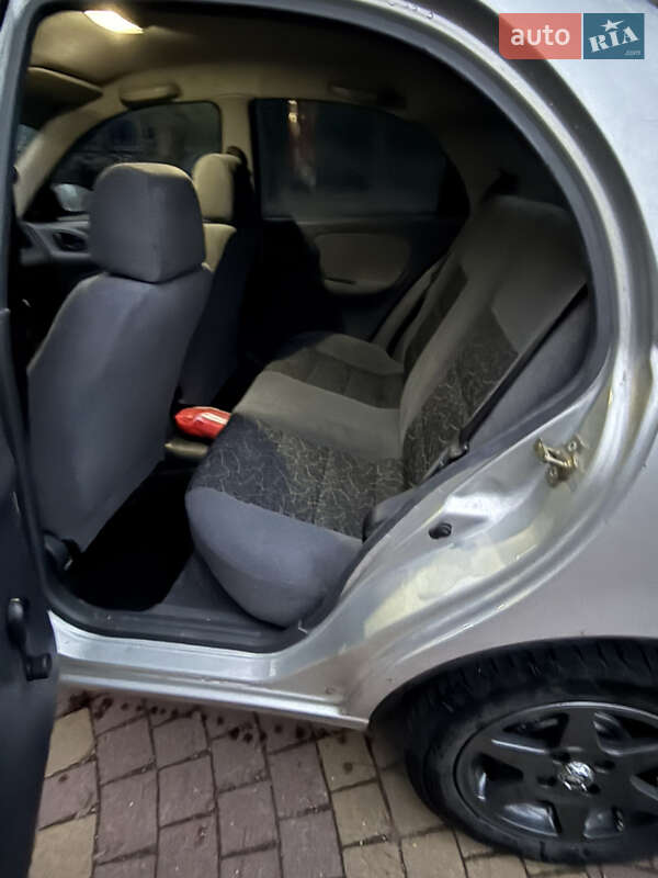 Седан Daewoo Lanos 2006 в Запоріжжі