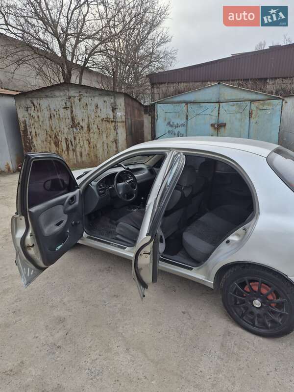 Седан Daewoo Lanos 2006 в Запорожье