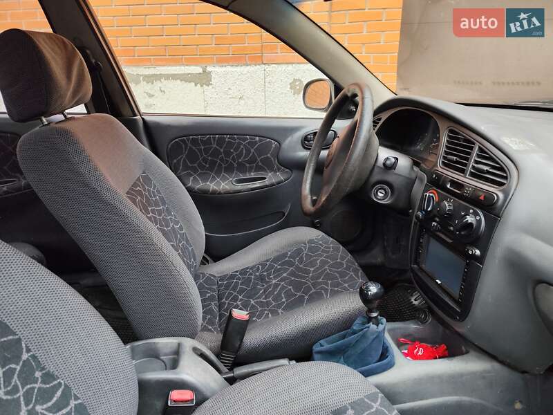 Седан Daewoo Lanos 2003 в Києві