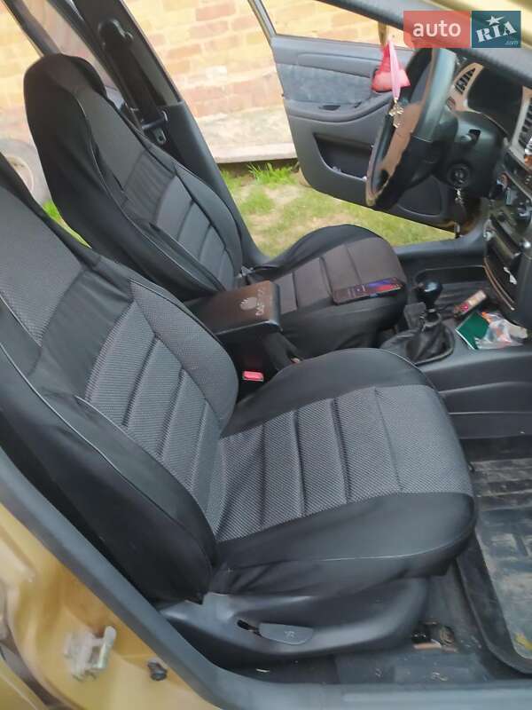 Седан Daewoo Lanos 2003 в Чуднові