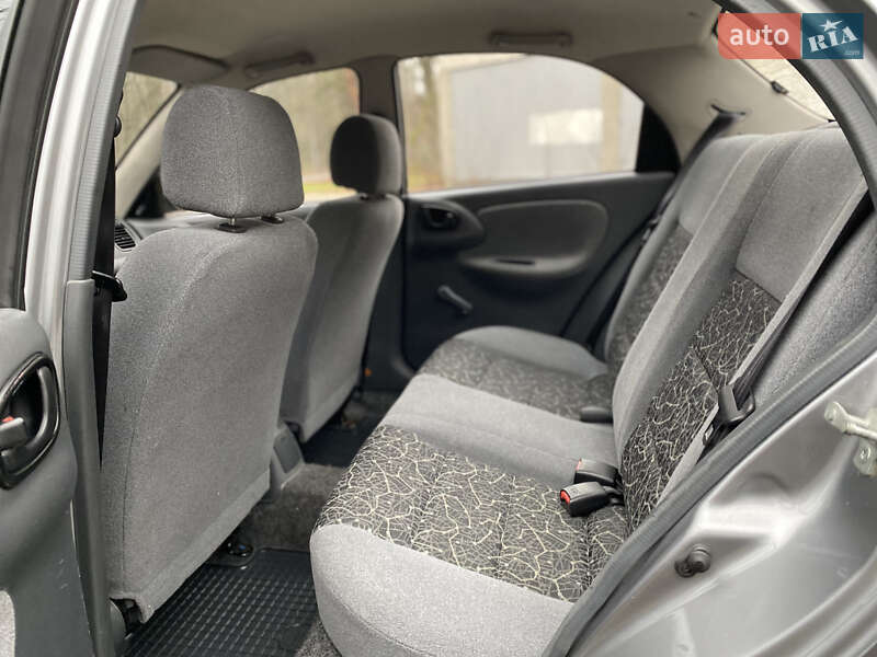 Седан Daewoo Lanos 2008 в Киеве