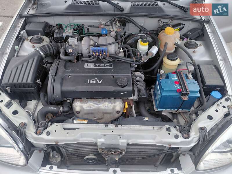 Седан Daewoo Lanos 2005 в Запорожье