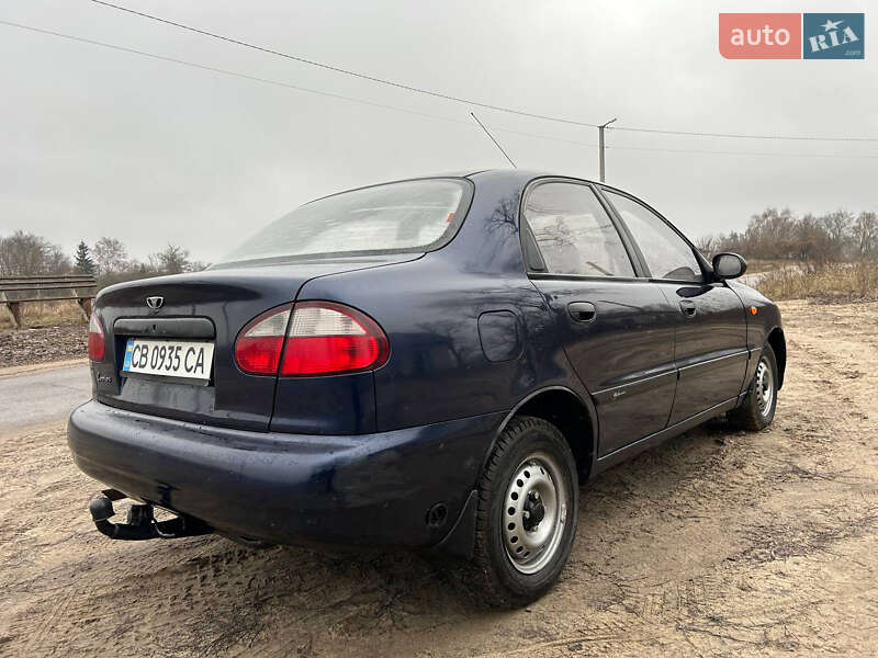 Седан Daewoo Lanos 2005 в Мене