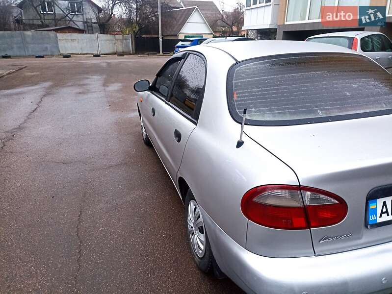Седан Daewoo Lanos 2002 в Житомире