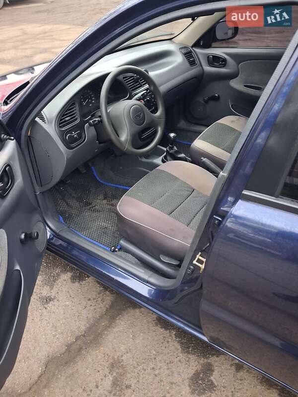 Седан Daewoo Lanos 2005 в Каменском