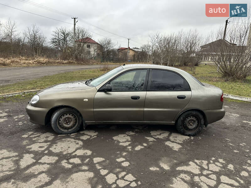 Седан Daewoo Lanos 2004 в Дрогобичі