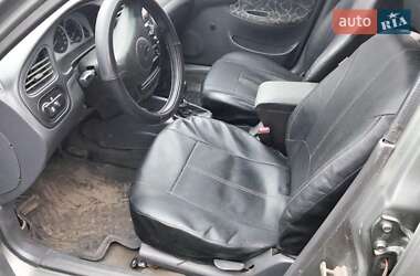 Седан Daewoo Lanos 2002 в Днепре