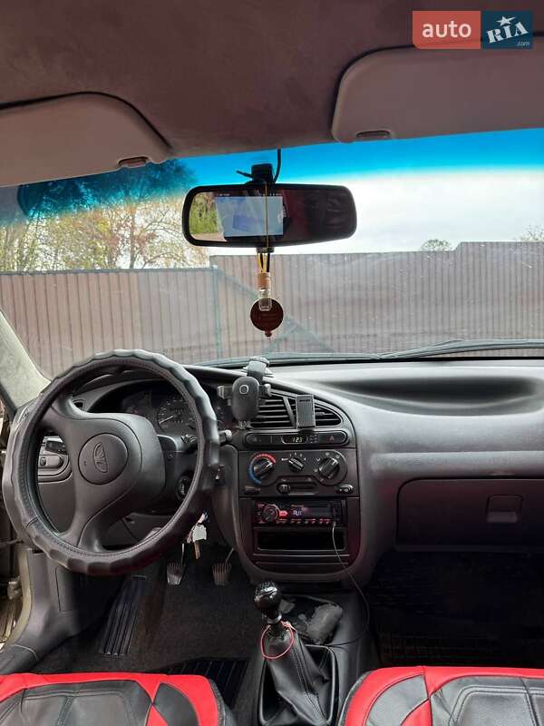 Седан Daewoo Lanos 2003 в Ичне