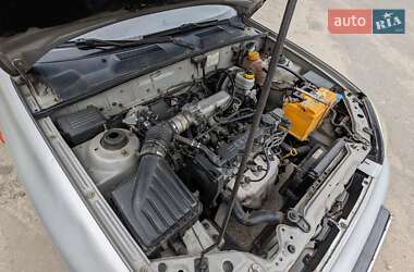 Седан Daewoo Lanos 2003 в Кременчуге
