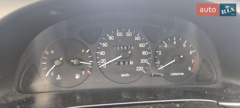 Седан Daewoo Lanos 2004 в Кременчуці