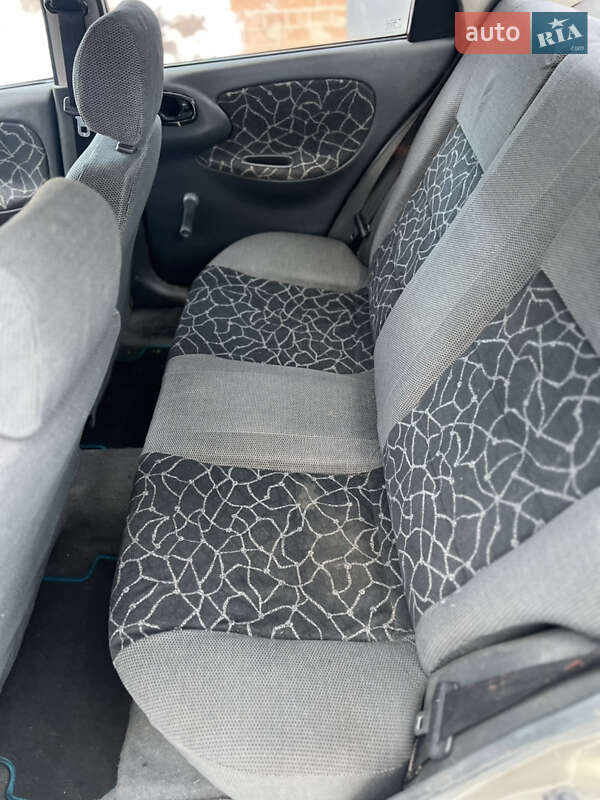 Седан Daewoo Lanos 2003 в Хмельницком