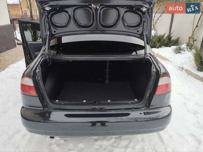 Седан Daewoo Lanos 2009 в Монастыриске
