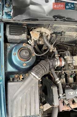 Седан Daewoo Lanos 2002 в Киеве