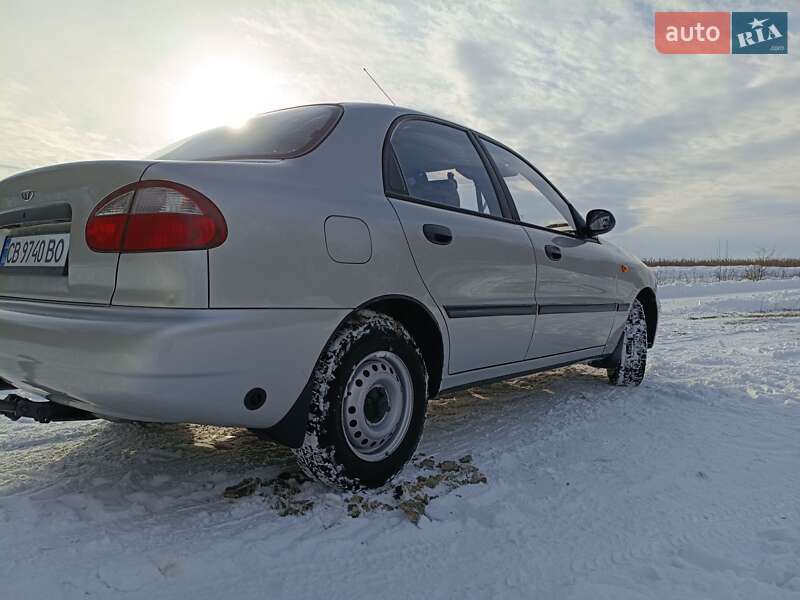 Седан Daewoo Lanos 2006 в Ромнах