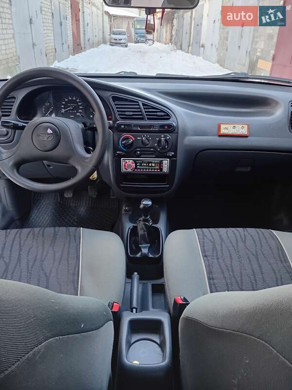 Седан Daewoo Lanos 2004 в Житомирі