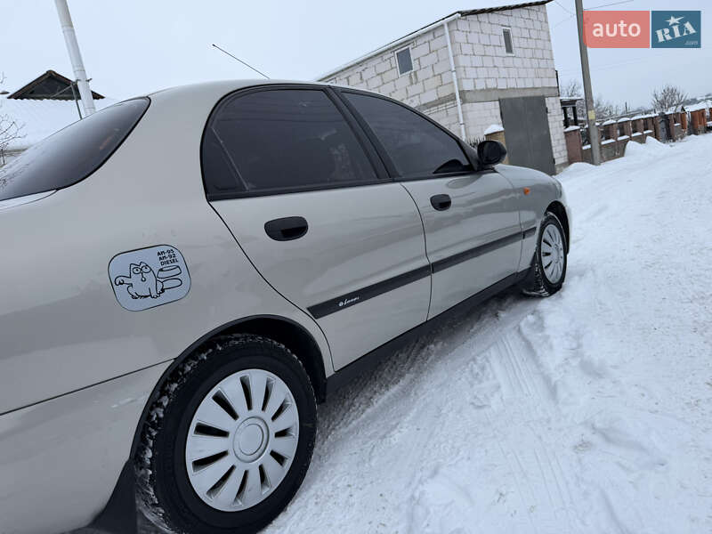 Седан Daewoo Lanos 2009 в Умани