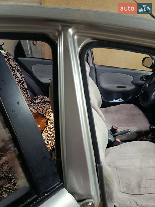 Седан Daewoo Lanos 2006 в Днепре