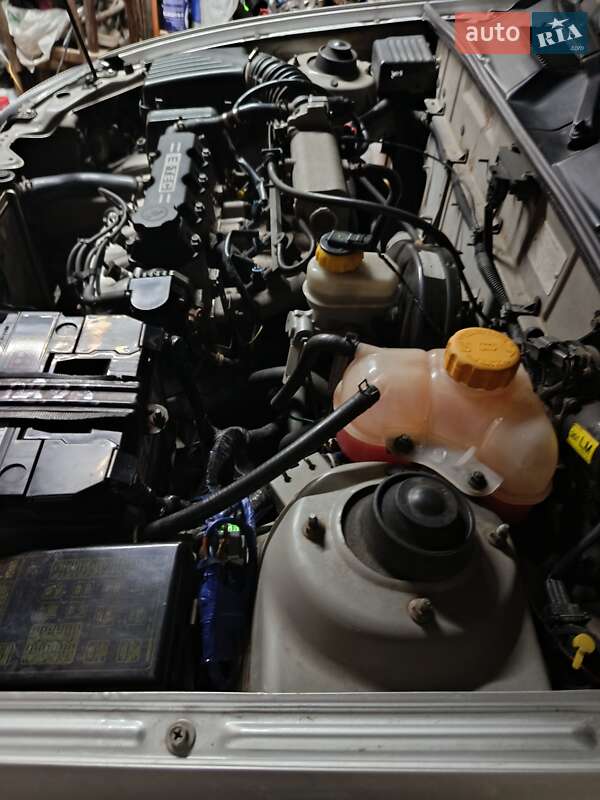 Седан Daewoo Lanos 2006 в Днепре