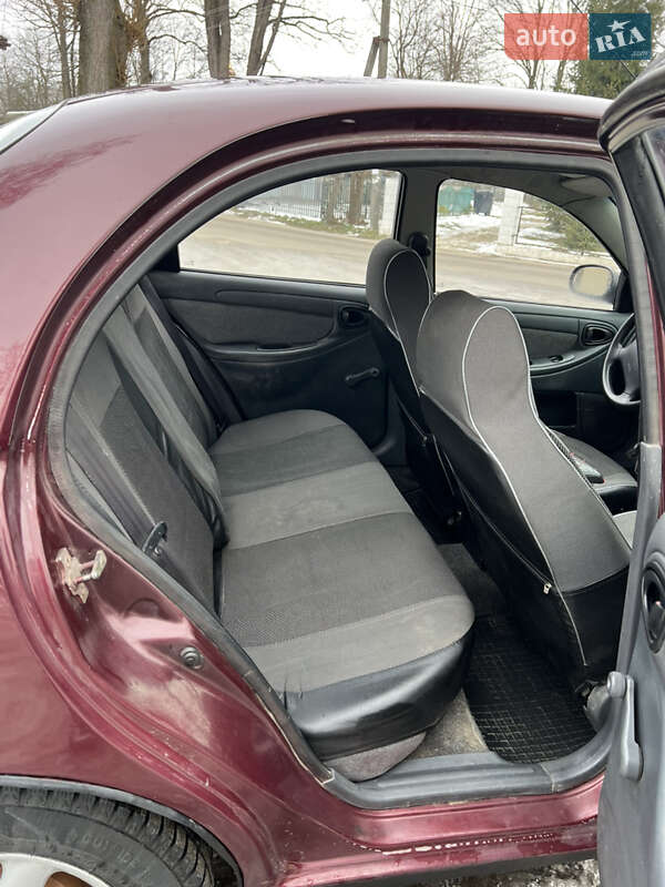 Седан Daewoo Lanos 2010 в Ивано-Франковске