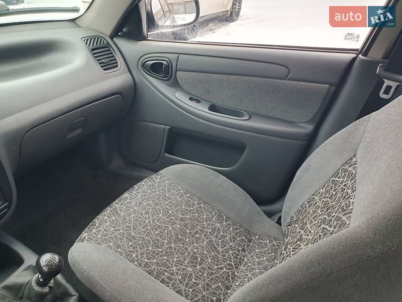 Седан Daewoo Lanos 2011 в Києві фото 16 Седан Daewoo Lanos 2011 в Києві