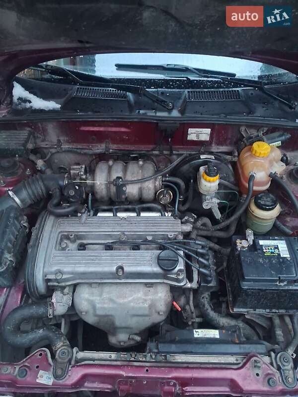 Седан Daewoo Lanos 2000 в Харькове