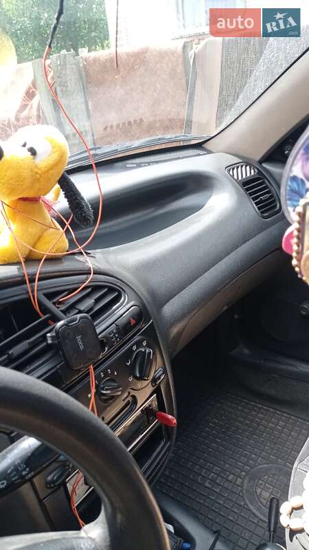 Седан Daewoo Lanos 2003 в Киверцах