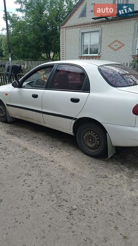 Седан Daewoo Lanos 2003 в Киверцах