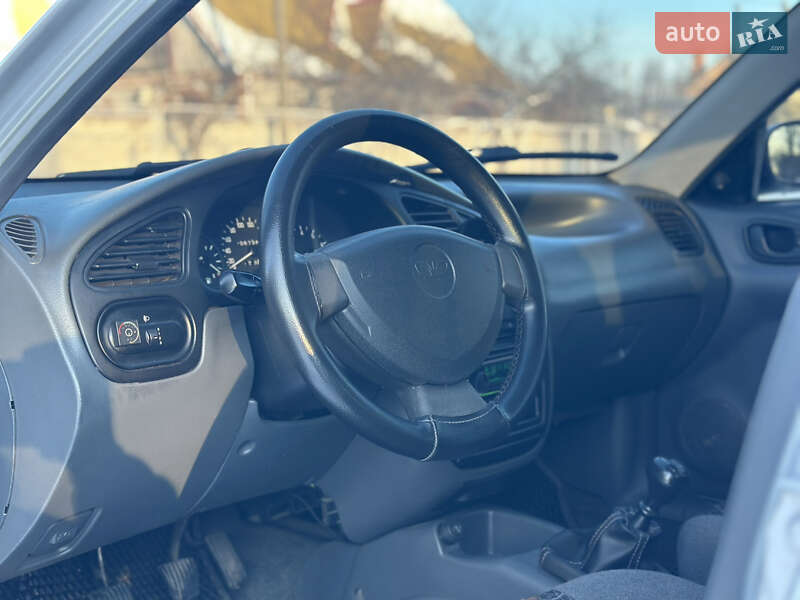 Седан Daewoo Lanos 2007 в Днепре