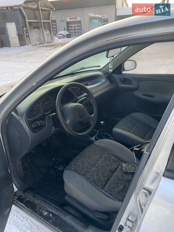 Седан Daewoo Lanos 2008 в Сарнах