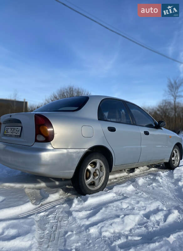 Седан Daewoo Lanos 2005 в Львове