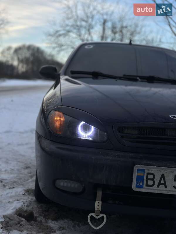 Седан Daewoo Lanos 2004 в Черновцах