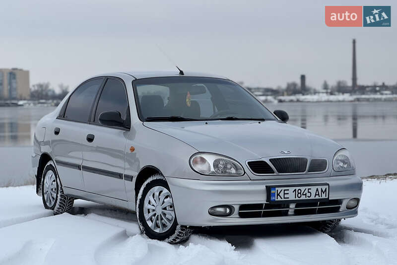Седан Daewoo Lanos 2004 в Днепре