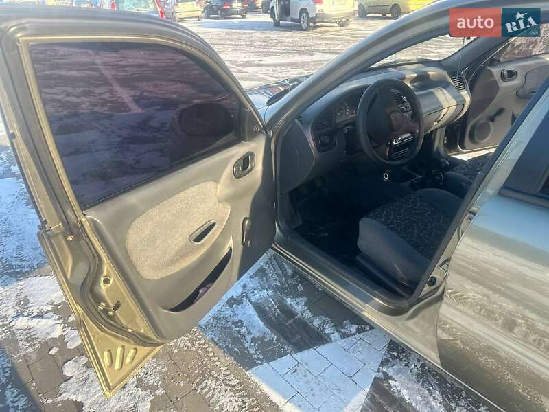 Седан Daewoo Lanos 2006 в Прилуках