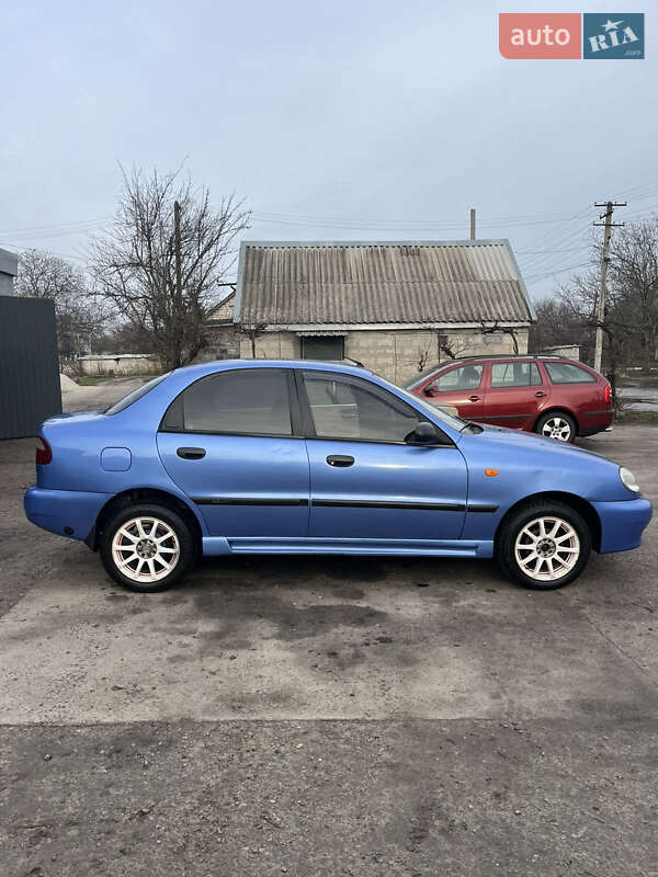 Седан Daewoo Lanos 2007 в Новомосковске