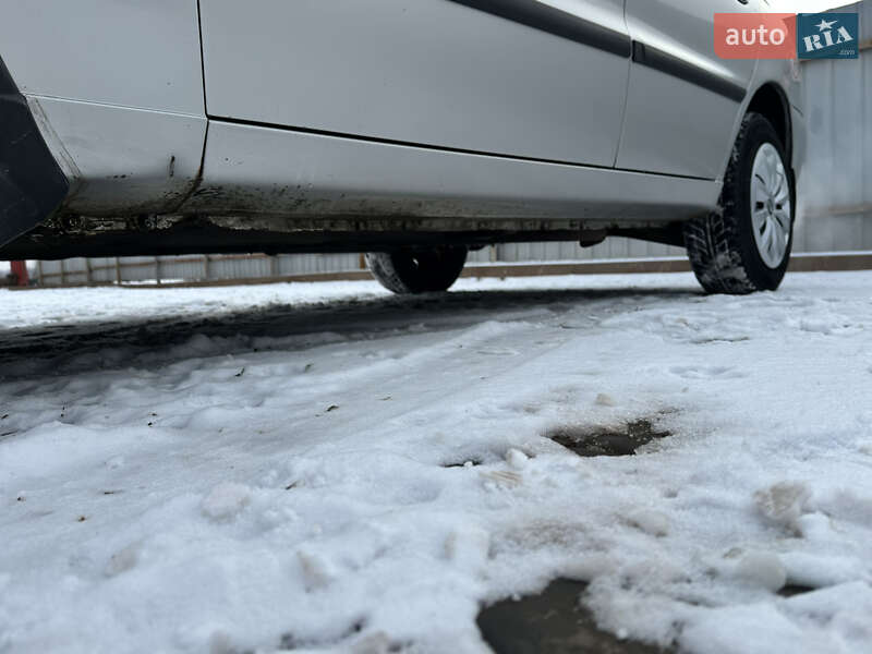 Седан Daewoo Lanos 2004 в Кривом Роге