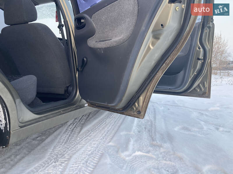 Седан Daewoo Lanos 2006 в Барышевке