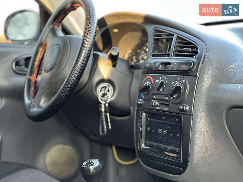 Седан Daewoo Lanos 2006 в Одессе