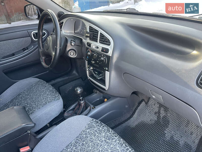 Седан Daewoo Lanos 2012 в Запорожье