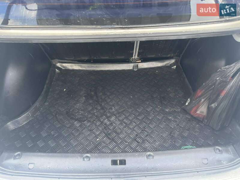 Седан Daewoo Lanos 2003 в Горишних Плавнях