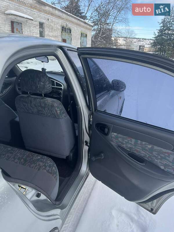 Седан Daewoo Lanos 2003 в Горишних Плавнях