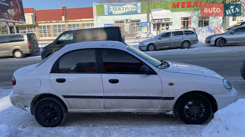 Седан Daewoo Lanos 2004 в Житомире