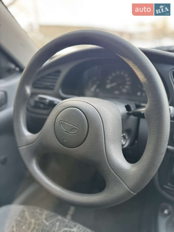 Седан Daewoo Lanos 2006 в Шостке