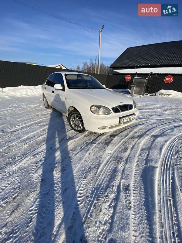 Седан Daewoo Lanos 2008 в Березане