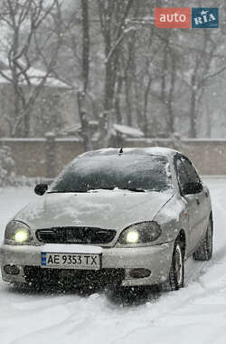 Седан Daewoo Lanos 2003 в Новомосковске